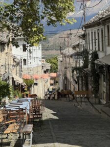 Gjirokastra - Unesco Weltkulturerbe wie auch schon Berat.